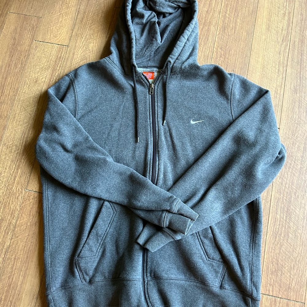 Nike grey zip up hoodie
